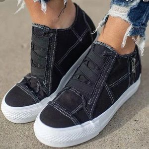 Jolimall Low Heel All Season Sneakers